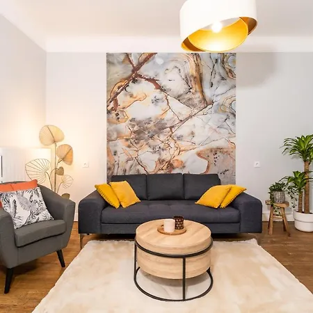 Audace - Premium 75m2 Avec Parking Prive - Centre De - 2 A 4 Personnes * מץ