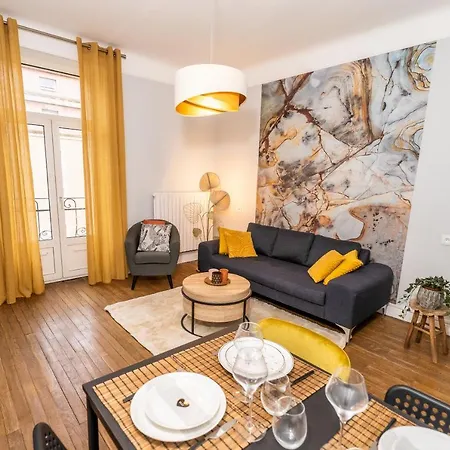 Audace - Appartement Premium 75m2 avec parking privé - Centre de Metz - 2 à 4 Personnes Appartamento *