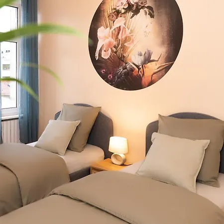 Audace - Appartement Premium 75m2 avec parking privé - Centre de Metz - 2 à 4 Personnes Appartamento *